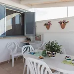 Casa Ezio 2 Fronte Mare A Punta Grossa Di *