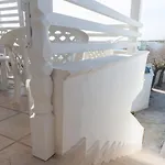 Casa Ezio 2 Fronte Mare A Punta Grossa Di בית נופש