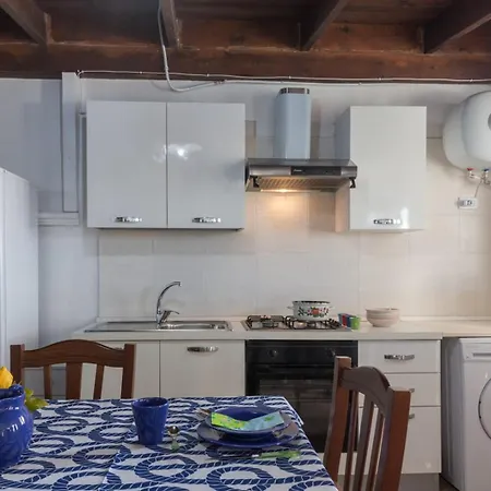 Casa Ezio 2 Fronte Mare A Punta Grossa Di بيت للعطل بونتا بروسسيوتو