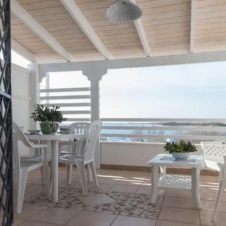 Casa Ezio 2 Fronte Mare A Punta Grossa Di *