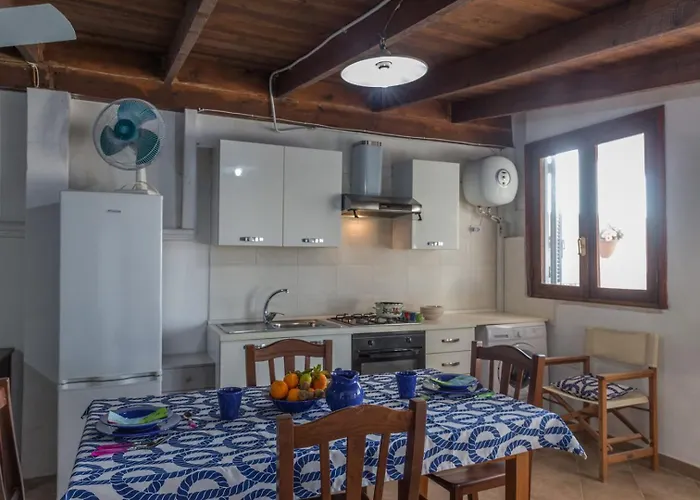 Casa Ezio 2 Fronte Mare A Punta Grossa Di *